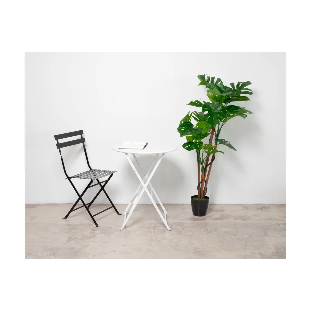 Table Eden